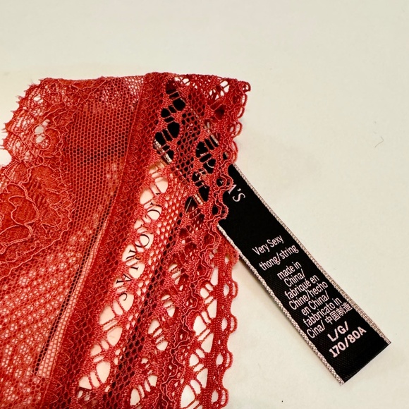 Victoria's Secret VERY SEXY LACE THONG Panty L - Picture 3 of 4